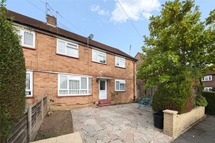 2 Bedroom Maisonette For Sale In Broadwater Gardens, Harefield, Uxbridge, UB9
