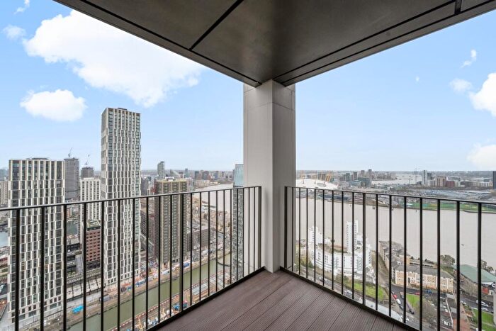 1 Bedroom Flat For Sale In One Thames Quay Marsh Wall, E14