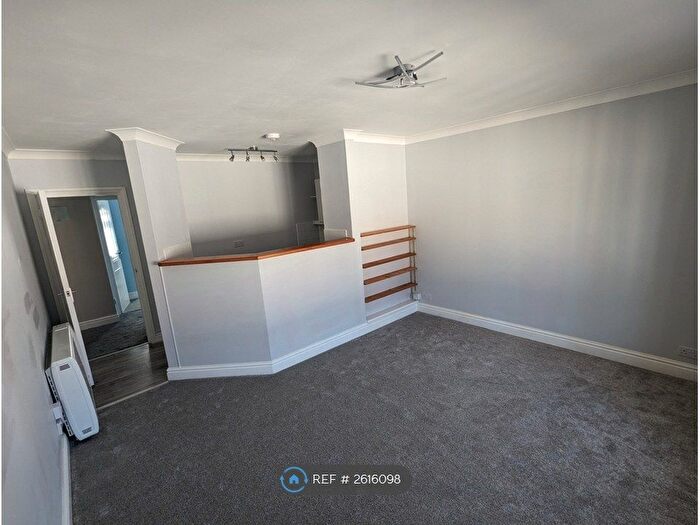 1 Bedroom Flat To Rent In Forge House, Canterbury, CT1