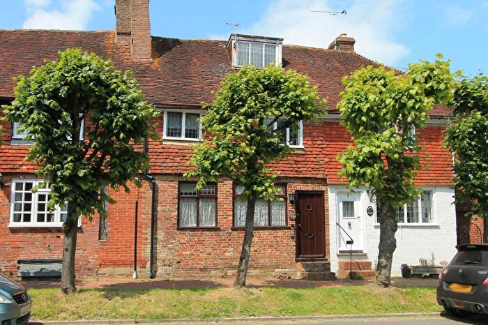 3 Bedroom Cottage For Sale In High Street, Burwash, Etchingham, TN19