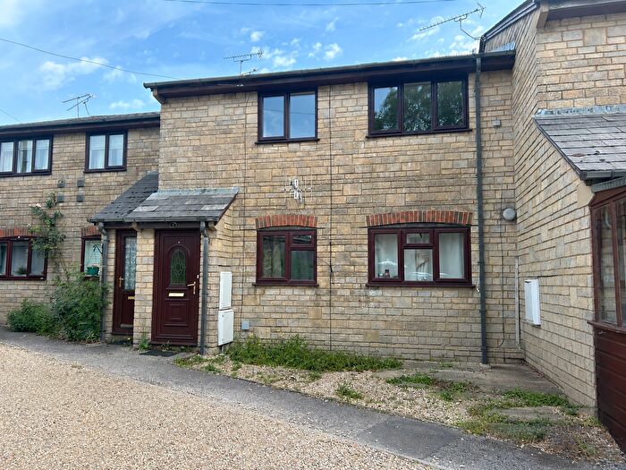 2 Bedroom Flat To Rent In St Anns Court, Gillingham, SP8