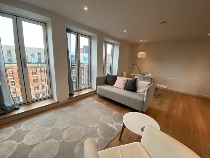 2 Bedroom Apartment To Rent In One Cutting Room Square :: Ancoats, M4