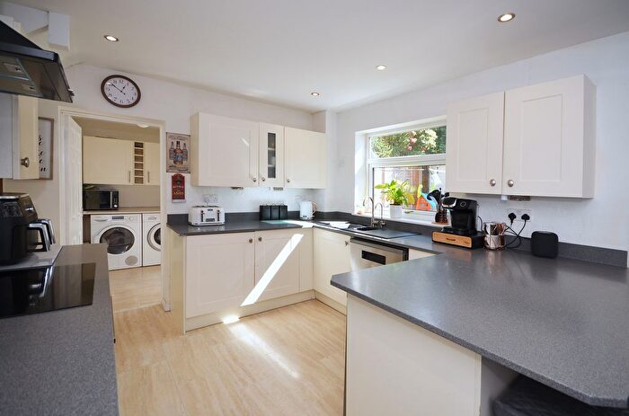 3 Bedroom Detached House For Sale In Tithe Close, Ringstead, Northamptonshire, NN14
