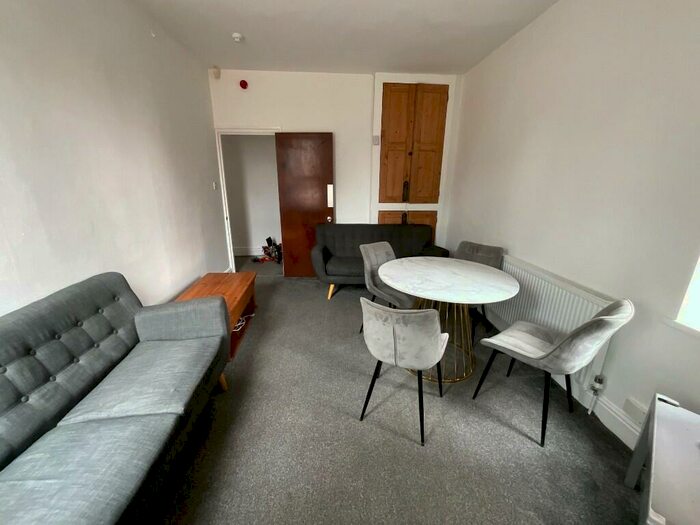 7 Bedroom Semi-Detached House To Rent In Harlaxton Drive, Nottingham, Nottinghamshire, NG7