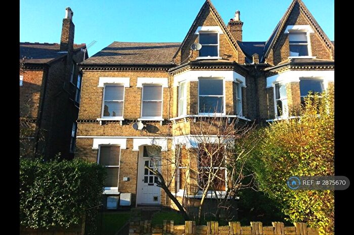2 Bedroom Flat To Rent In Gipsy Hill, London, SE19