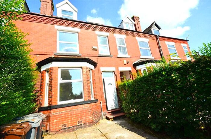 8 Bedroom Terraced House To Rent In Ladybarn Lane, Fallowfield, Manchester, M14