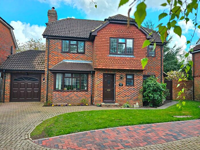 4 Bedroom Detached House For Sale In Ashdown Chase, Nutley, TN22