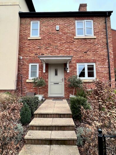 3 Bedroom Semi-Detached House To Rent In Woodhurst Park, Warfield, RG42