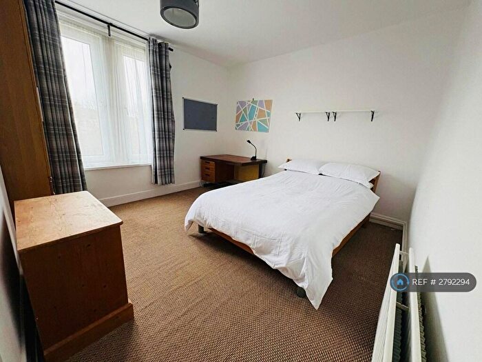 4 Bedroom Terraced House To Rent In Heidelberg Road, Southsea, PO4