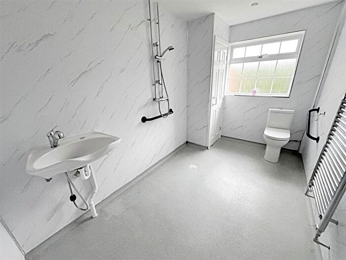 2 Bedroom Detached Bungalow For Sale In St. Lukes Grove, Humberston, Grimsby, N.E. Lincs, DN36