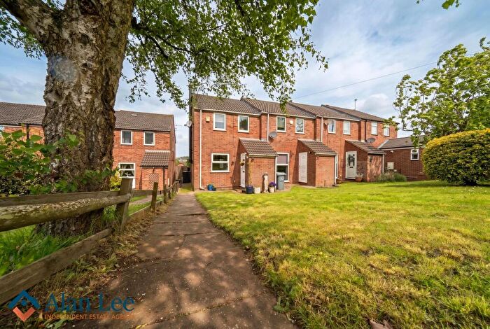 2 Bedroom End Of Terrace House For Sale In Tarn Mount, Macclesfield, SK11