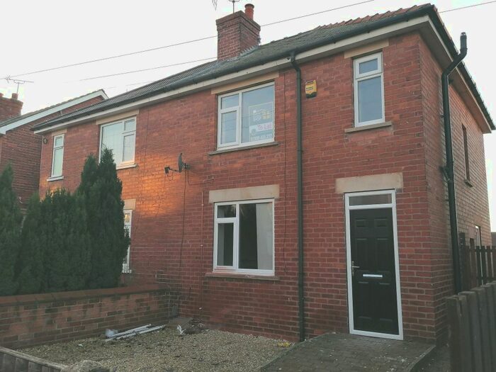 3 Bedroom Semi-Detached House To Rent In Lincoln Street, Worksop, Notts S80