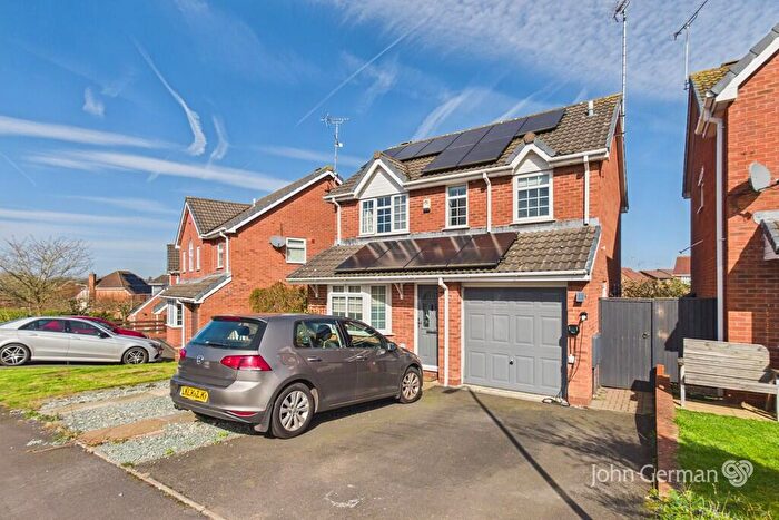 3 Bedroom Detached House For Sale In Hazel Close, Uttoxeter, ST14