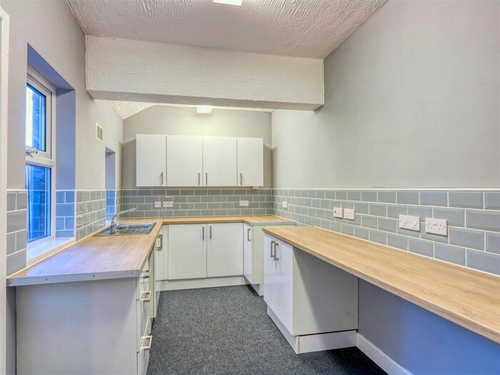 2 Bedroom Terraced House To Rent In Heath Road, Holmewood, Chesterfield, Derbyshire, S42