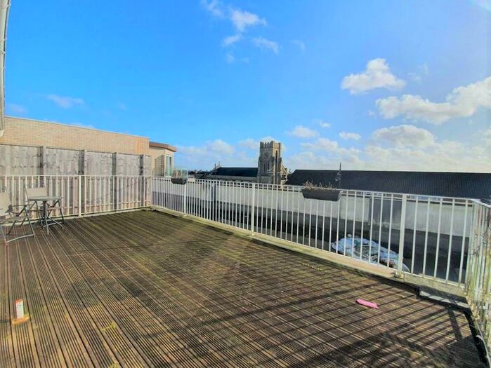 2 Bedroom Apartment To Rent In Russell Place, Fareham, PO16