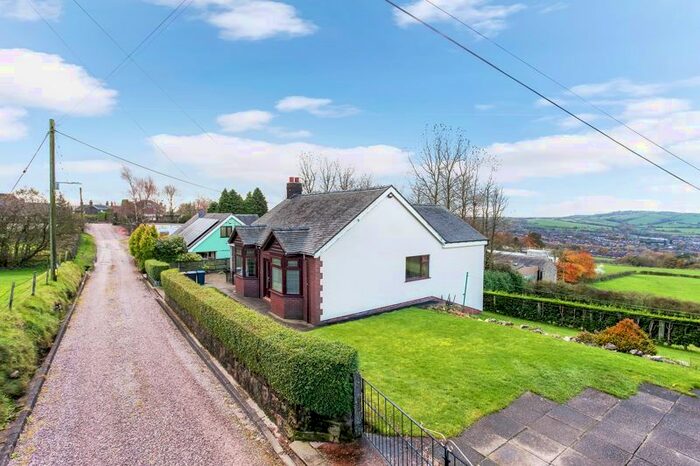 3 Bedroom Bungalow For Sale In Gun Battery Lane, Biddulph Moor, Stoke-On-Trent, ST8
