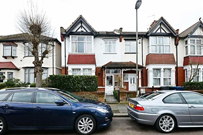 4 Bedroom End Of Terrace House To Rent In Rosemary Avenue, Finchley, N3