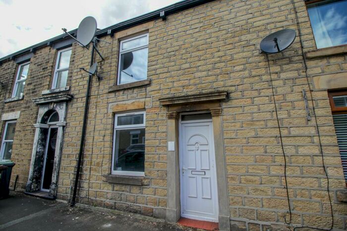 2 Bedroom Terraced House To Rent In King Street, Glossop, Derbyshire, SK13