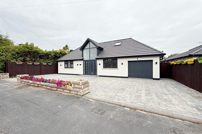 5 Bedroom Detached House For Sale In Victoria Way, Bramhall, SK7
