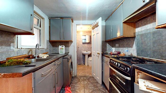 3 Bedroom Terraced House For Sale In Stamford Road, East Ham, E6