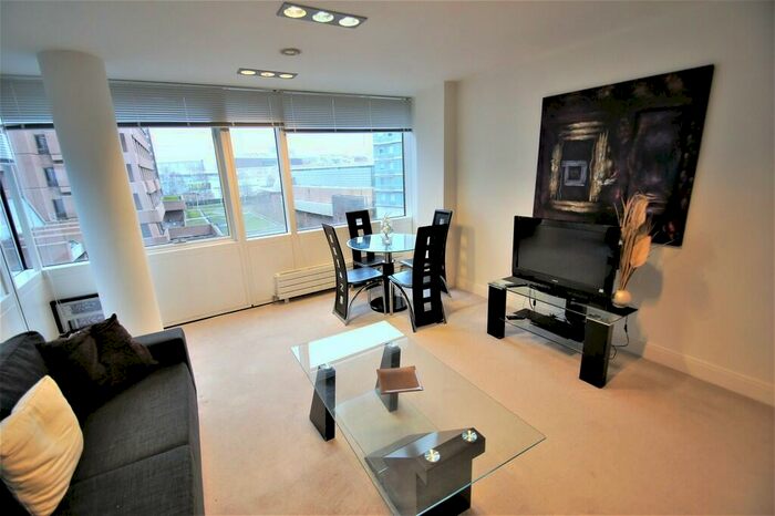 2 Bedroom Apartment To Rent In One Park West, Liverpool, L1