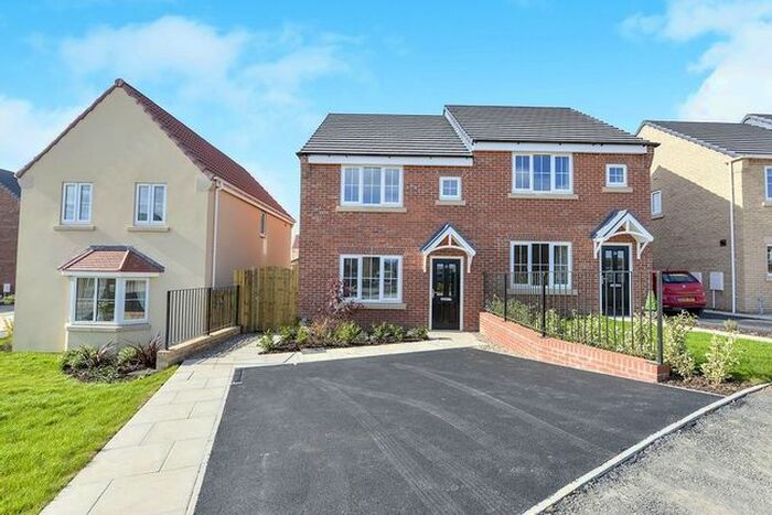 3 Bedroom Semi-Detached House To Rent In Sandstone Road, Eastfield, Scarborough, North Yorkshire, YO11