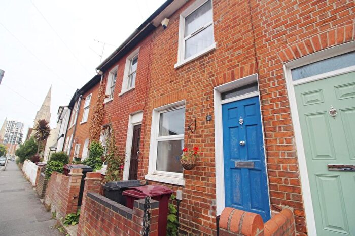 3 Bedroom Terraced House To Rent In Watlington Street, Reading, RG1