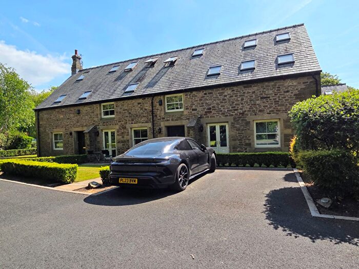 3 Bedroom Cottage To Rent In Heys Lodge, Dark Lane, Whittle Le Woods, PR6