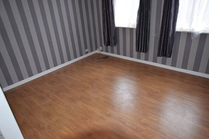 Studio To Rent In Clarke Road, Abington, Northampton, NN1