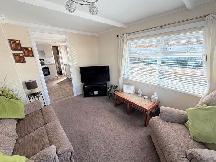 1 Bedroom Park Home For Sale In Sea Breeze Park, Queen Street, Seaton Carew, Hartlepool, TS25