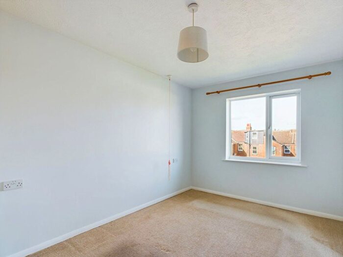 1 Bedroom Flat For Sale In Penrith Court, Broadwater Street East, Worthing, BN14