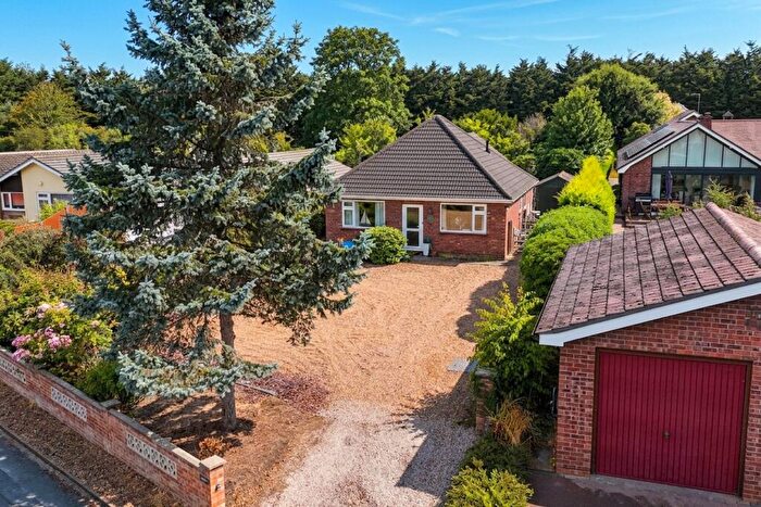 4 Bedroom Detached Bungalow For Sale In North Street, Blofield, Norwich, NR13