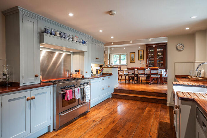 4 Bedroom Detached House For Sale In Baybridge Street, Winchester, SO21