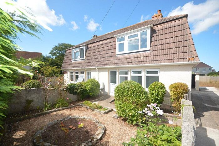 3 Bedroom Property To Rent In Wellington Close, Camborne, TR14