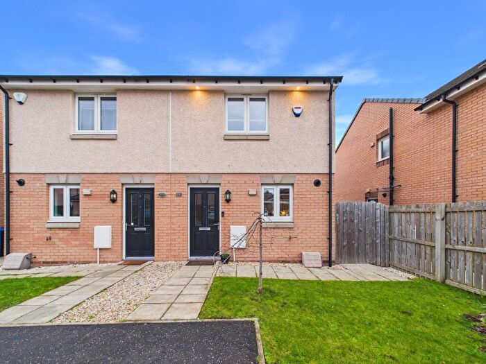 2 Bedroom Semi Detached House For Sale In Thistledown Drive, Newton Farm, Cambuslang, G72