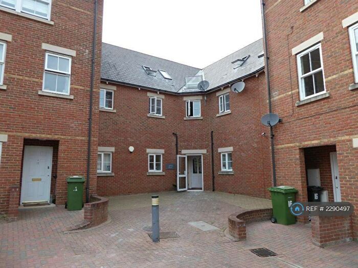 2 Bedroom Flat To Rent In Detling House, Maidstone, ME16