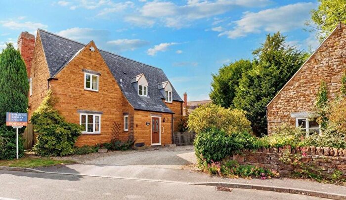 4 Bedroom Detached House For Sale In Jeffs Close, Upper Tysoe, CV35