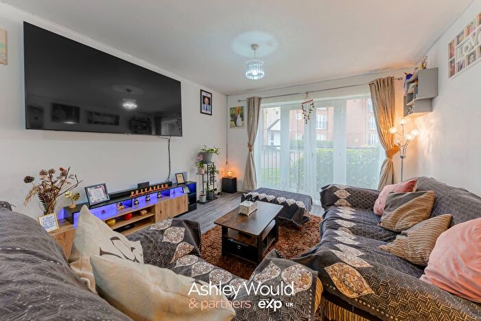 2 Bedroom Flat For Sale In Terret Close, Walsall, WS1