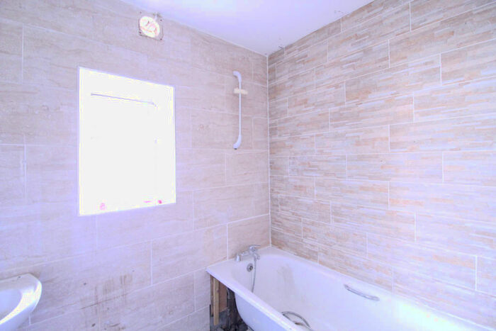 4 Bedroom Flat To Rent In Boundary Road, London, E17