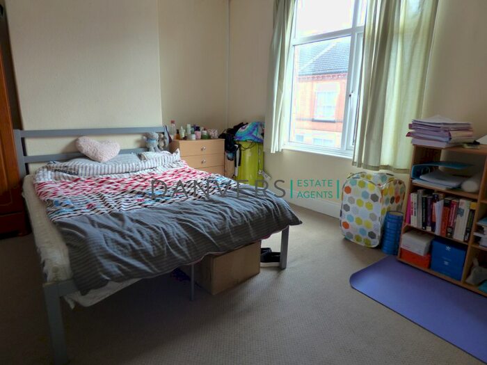 4 Bedroom Terraced House To Rent In Windermere Street, Leicester, LE2