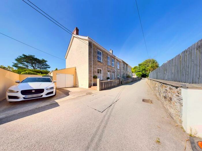 Houses for sale & to rent in TR16 6EN, Prisks Terrace, Lanner And