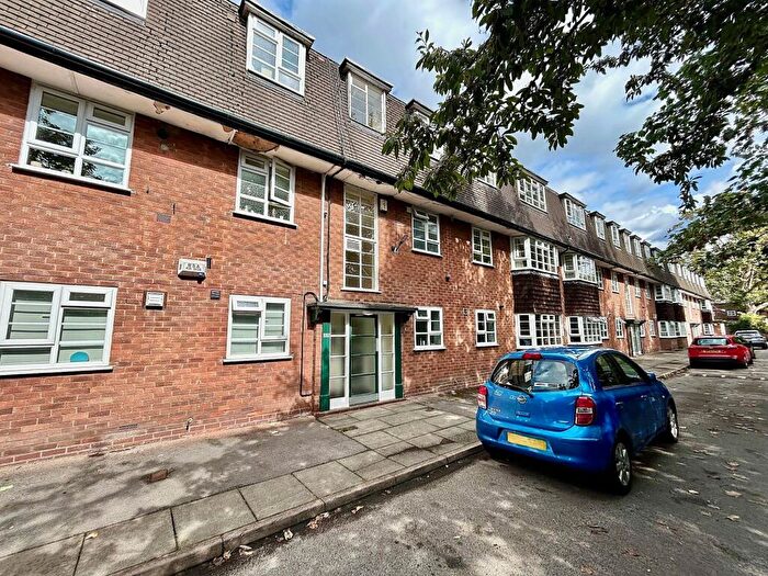 3 Bedroom Flat For Sale In Wilmslow Road, Didsbury, M20