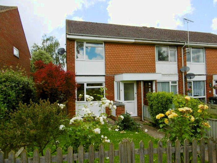 2 Bedroom End Of Terrace House To Rent In Pope Drive, Staplehurst, Tonbridge, TN12