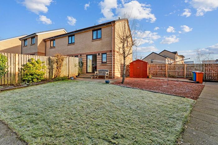 2 Bedroom End Of Terrace House For Sale In Craigash Quadrant, Milngavie, G62