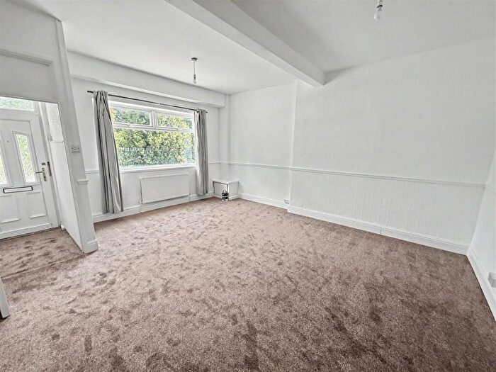 3 Bedroom Terraced House For Sale In Bridge View, Cwmfelinfach, Ynysddu, Newport, NP11