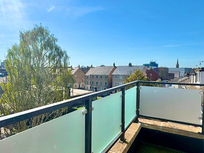 1 Bedroom Flat To Rent In Woodbridge Road, Ipswich, IP4