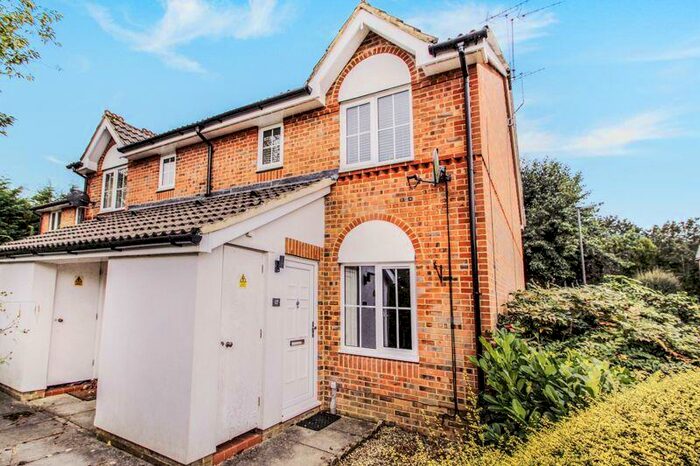 1 Bedroom Property To Rent In Goddard Close, Maidenbower, Crawley, RH10