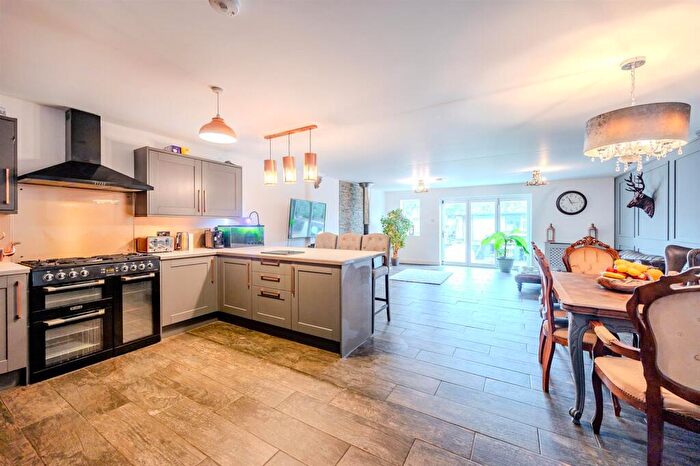 5 Bedroom Detached House For Sale In South Coast Road, Peacehaven, BN10