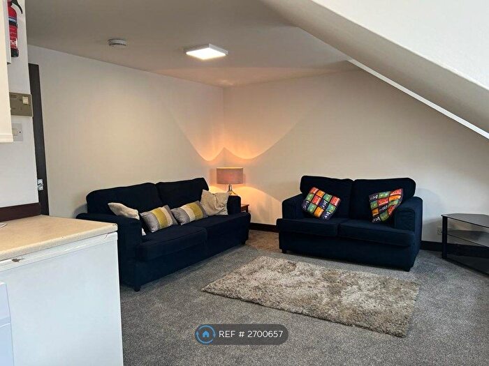 1 Bedroom Flat To Rent In Stirling Street, Aberdeen, AB11