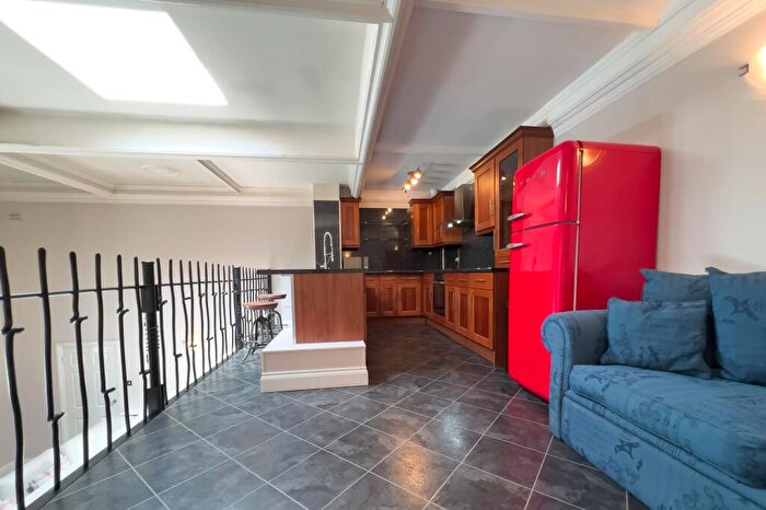 1 Bedroom Flat For Sale In Flat, The Abbey, Ashurst Wood, East Grinstead, West Sussex, RH19